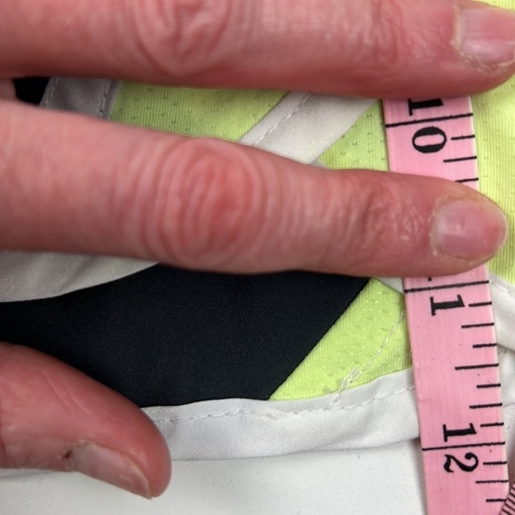 Old Navy Performance Running shorts - Picture 5 of 6